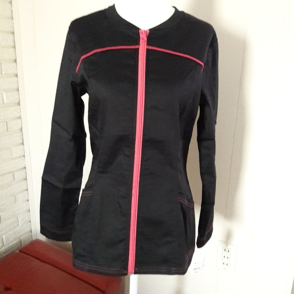 Scrub Jacket Allure by White Cross - Picture 5 of 7